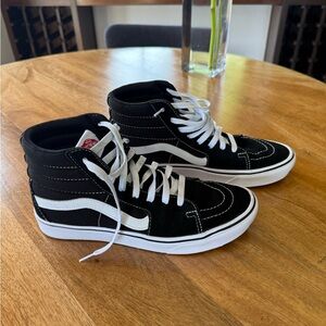 VANS Sk8-Hi Black & White Shoes